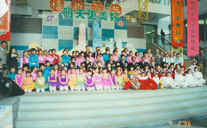 波希兒童合唱團(歷史圖片)
